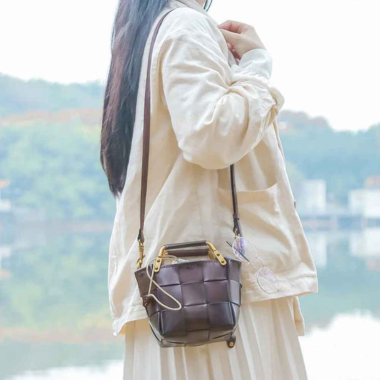 New Trendy Women Mini Calf Skin Leather Woven Clutches Basket Bag Female Plaid Square Handbag Luxury Copy Crossbody