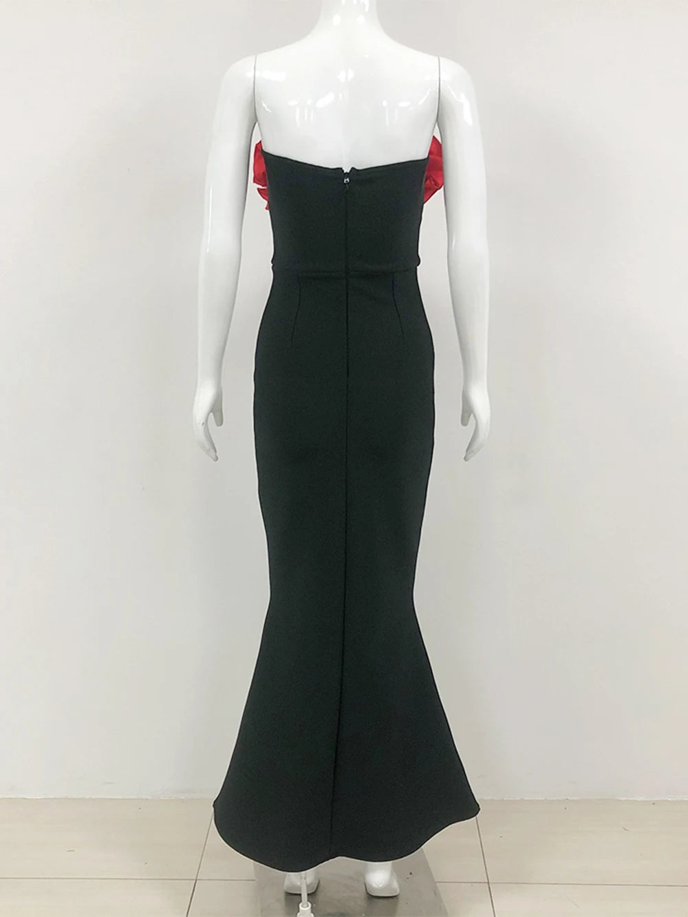 Sexy and elegant tube top long evening dress with flower chains