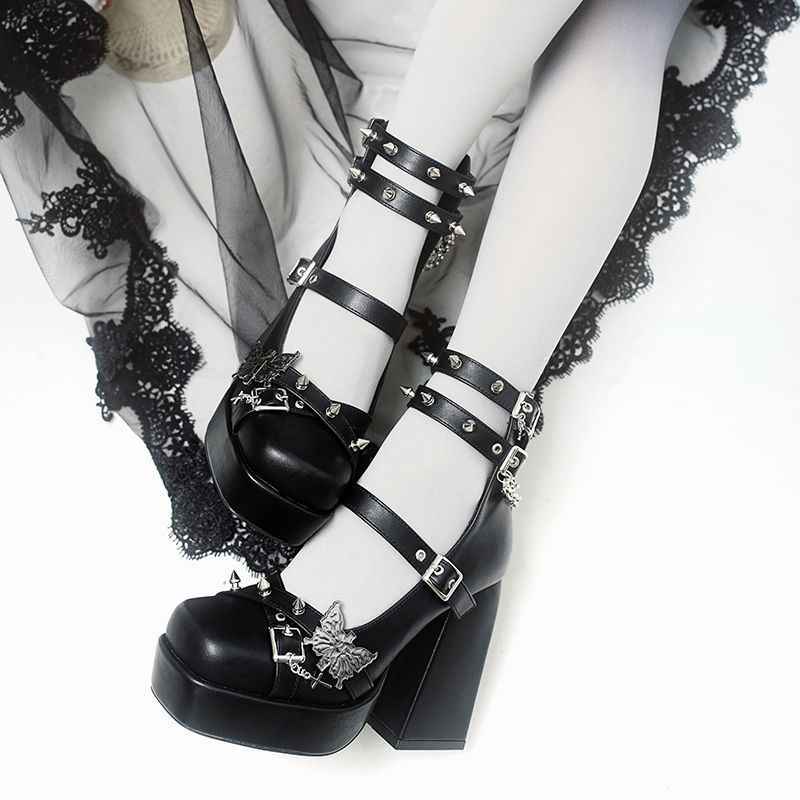 High heels and thick soled shoes