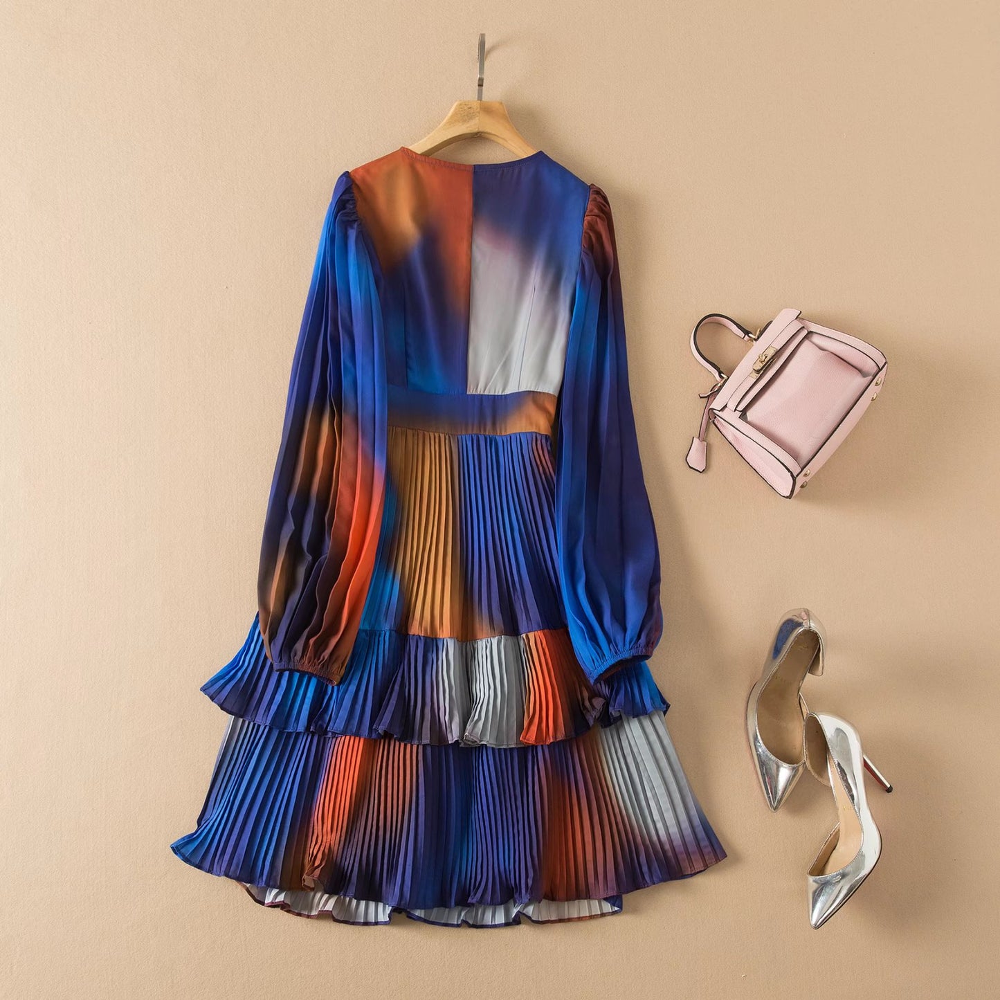 Women's Skirts V-Neck Pleated Gradient Print Long Sleeve Ruffle Dress