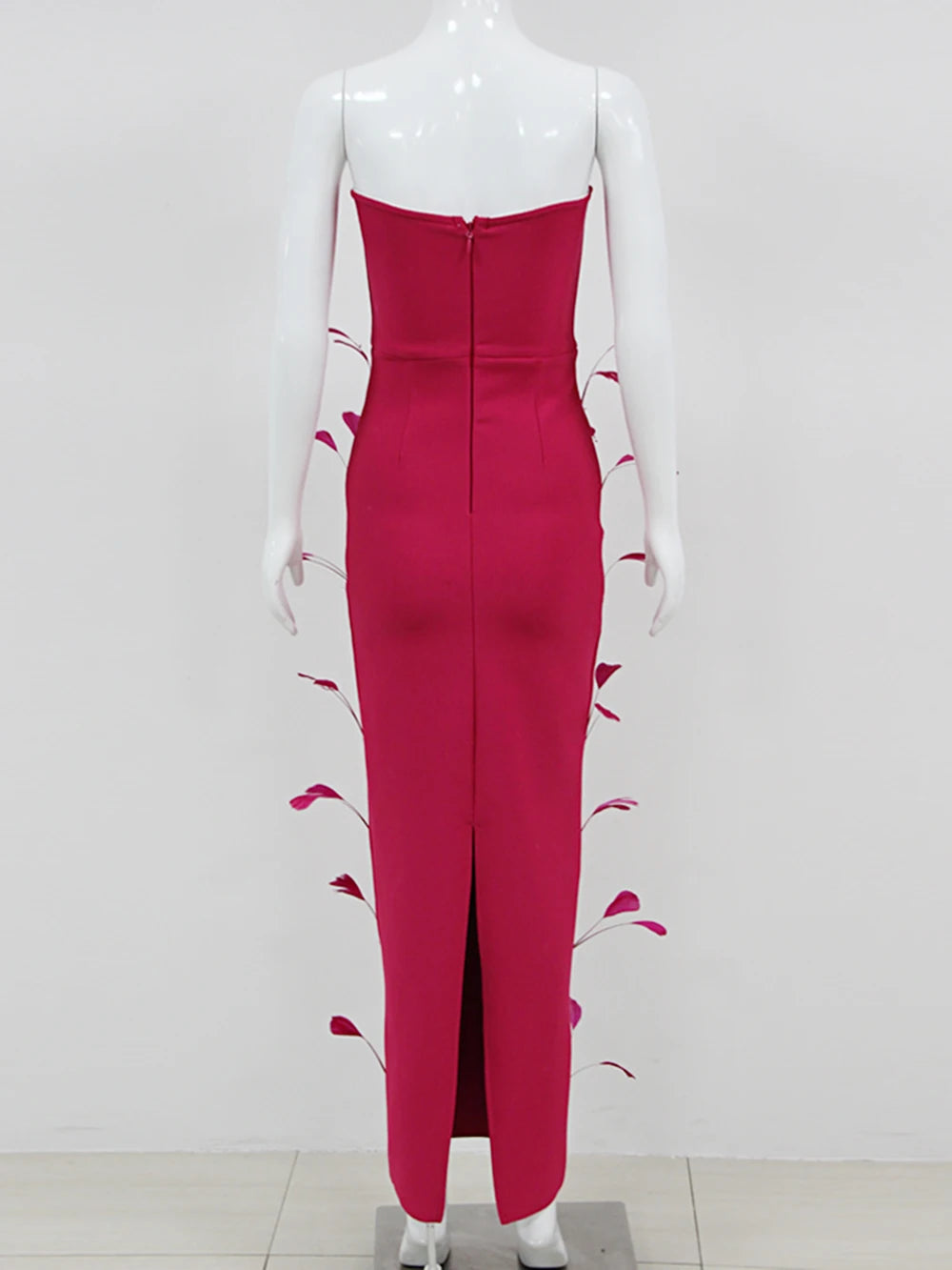 Fashionable and sexy fuchsia feather-flowered hip-hugging strapless dress