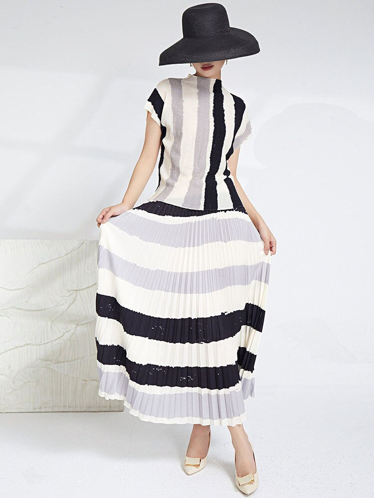 Elegant Pleated 2 Pieces Set Women's Printed Striped Turtleneck Short Sleeves Slim Tops High Waist Fold Skirts