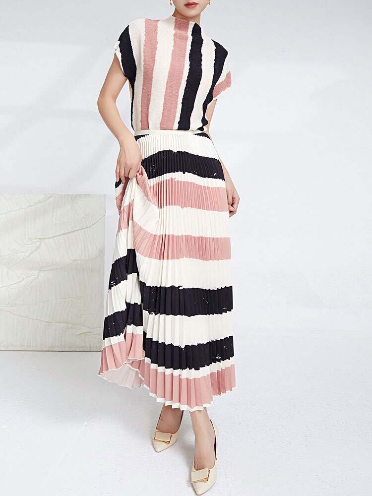 Elegant Pleated 2 Pieces Set Women's Printed Striped Turtleneck Short Sleeves Slim Tops High Waist Fold Skirts