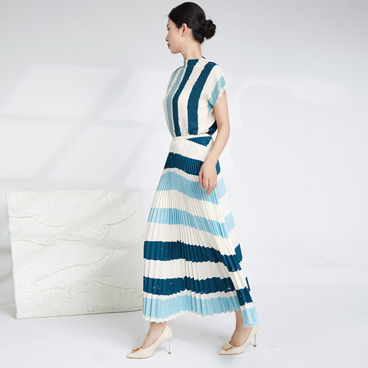 Elegant Pleated 2 Pieces Set Women's Printed Striped Turtleneck Short Sleeves Slim Tops High Waist Fold Skirts