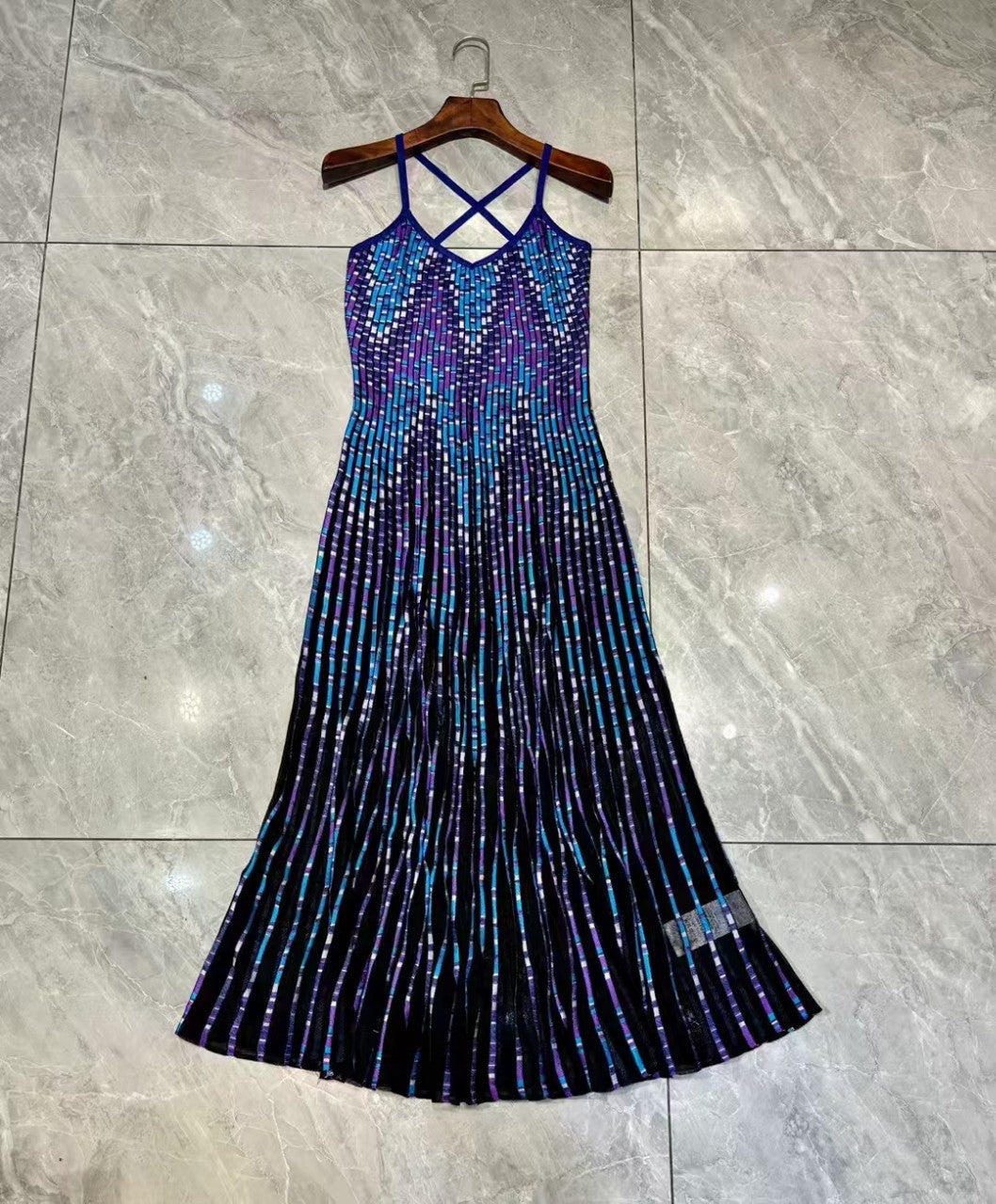 Retro temperament commuting color striped patchwork camisole pleated skirt long skirt fishtail dress