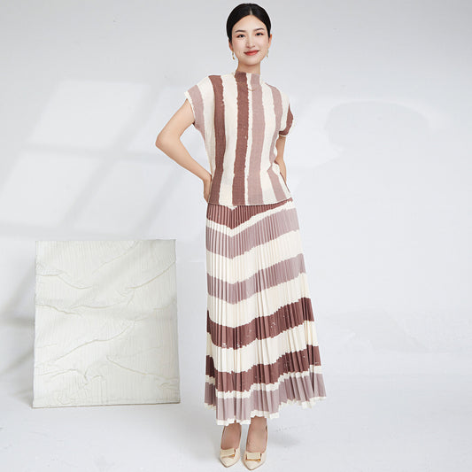 Elegant Pleated 2 Pieces Set Women's Printed Striped Turtleneck Short Sleeves Slim Tops High Waist Fold Skirts